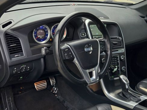 Used 2013 Volvo XC60 T6 R-Design Platinum image 12