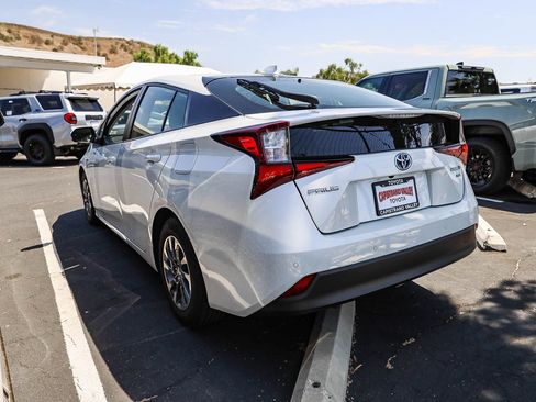 Certified 2021 Toyota Prius XLE w/ Advanced Technology Package FWD image 11