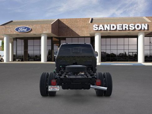 New 2026 Ford F550 4x4 Crew Cab image 6