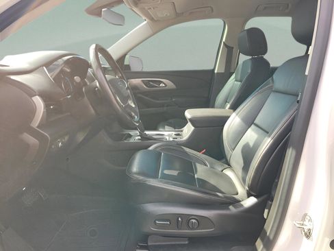 Used 2020 Chevrolet Traverse RS image 21