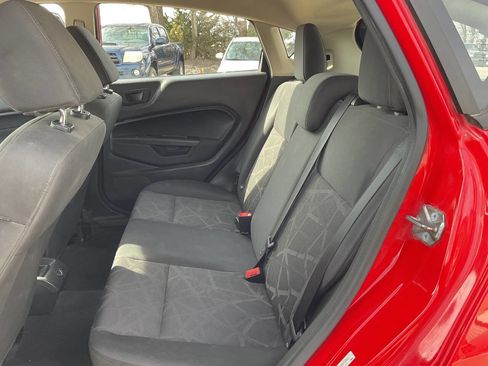 Used 2013 Ford Fiesta SE image 12