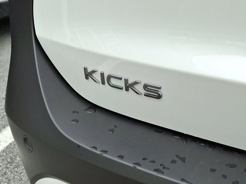 New 2026 Nissan Kicks SV w/ SV Premium Package image 5