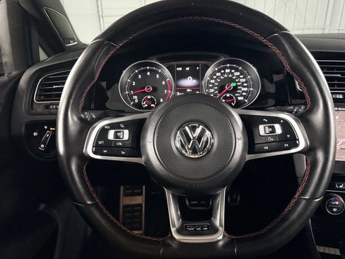 Used 2018 Volkswagen GTI Autobahn FWD image 31