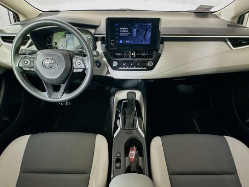 Used 2023 Toyota Corolla LE w/ LE Convenience Package FWD image 27
