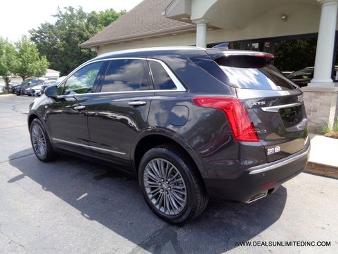 Used 2019 Cadillac XT5 Luxury w/ LPO, Radiant Package AWD/4WD image 4
