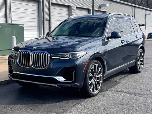 Used 2019 BMW X7 xDrive50i w/ Premium Package image 2