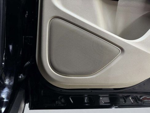 Used 2019 Lincoln MKC Select w/ Select Plus Package image 52