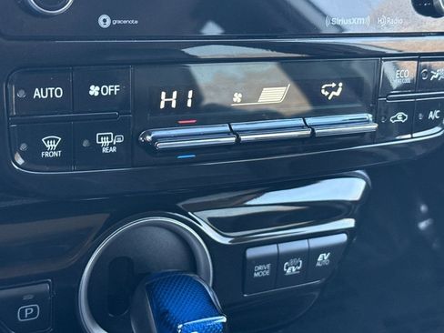 Used 2021 Toyota Prius Prime LE image 16