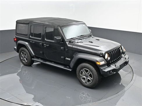 Used 2021 Jeep Wrangler Unlimited Sport image 18