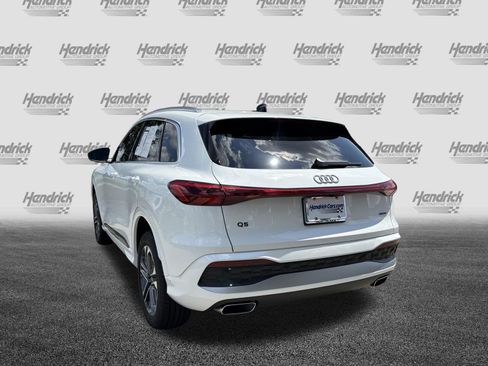 Certified 2025 Audi Q5 Premium AWD/4WD image 8