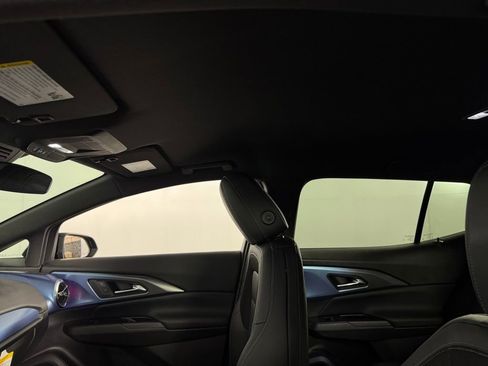 Used 2024 Chevrolet Equinox EV LT image 25