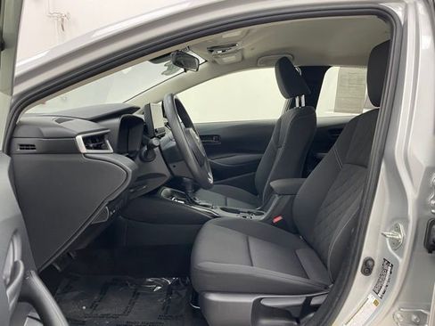 Used 2023 Toyota Corolla LE FWD image 9