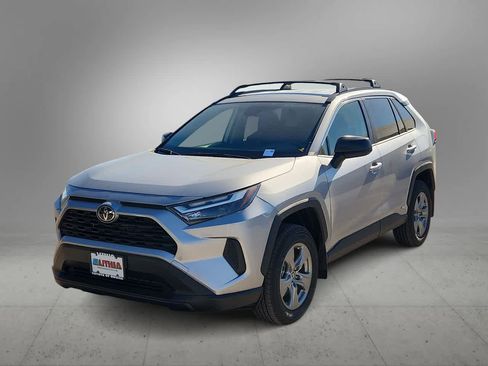 Used 2025 Toyota RAV4 LE image 4
