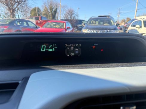 Used 2012 Toyota Prius C Two image 14