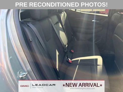 Used 2024 Buick Encore GX Preferred w/ Comfort Package AWD/4WD image 14