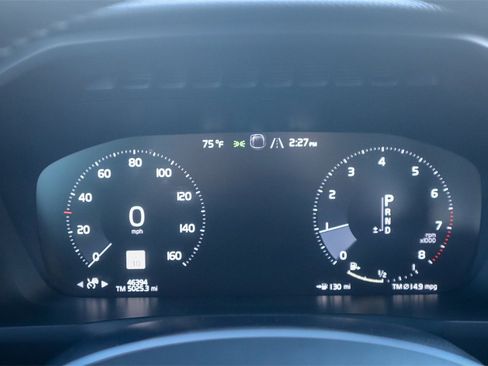 Used 2022 Volvo XC90 T6 Momentum w/ Advanced Package image 16