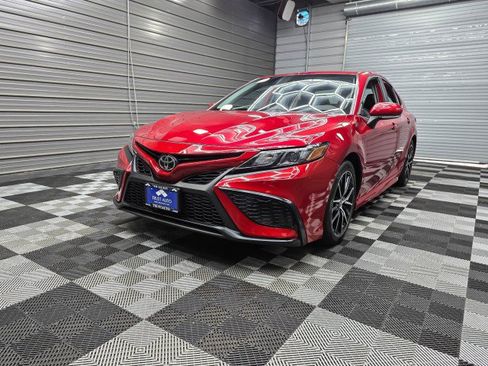 Used 2022 Toyota Camry SE AWD/4WD image 40