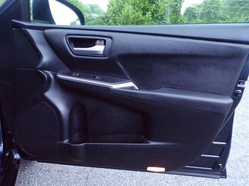 Used 2016 Toyota Camry LE FWD image 20