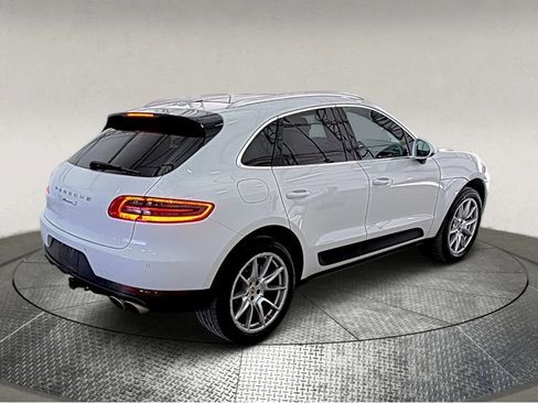 Used 2017 Porsche Macan S image 2