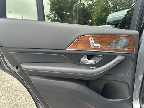 Certified 2024 Mercedes-Benz GLS 450 4MATIC image 20