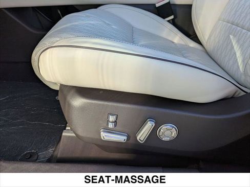 Used 2025 Lincoln Nautilus Black Label image 22