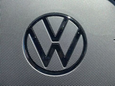 Certified 2026 Volkswagen Atlas Cross Sport SE w/ Panoramic Sunroof Package FWD image 29