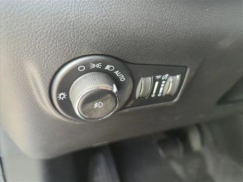 New 2026 Jeep Compass Latitude AWD/4WD image 17