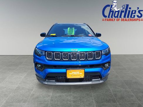 Used 2026 Jeep Compass Limited AWD/4WD image 2