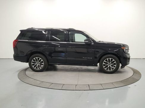 Used 2025 Ford Expedition Platinum AWD/4WD image 9