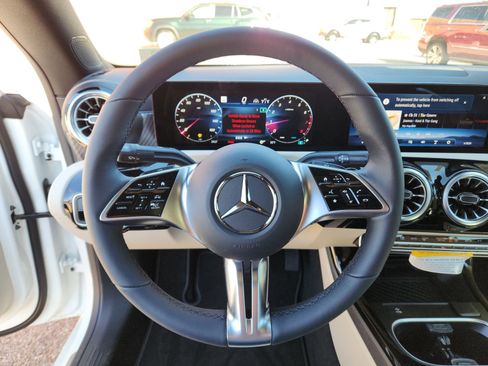 New 2025 Mercedes-Benz CLA 250 image 21