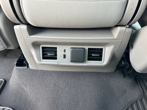 Used 2022 Chevrolet Silverado 1500 LT RWD image 26
