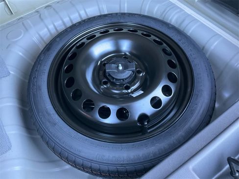 New 2026 Chevrolet Trax ACTIV w/ Sunroof Package image 30