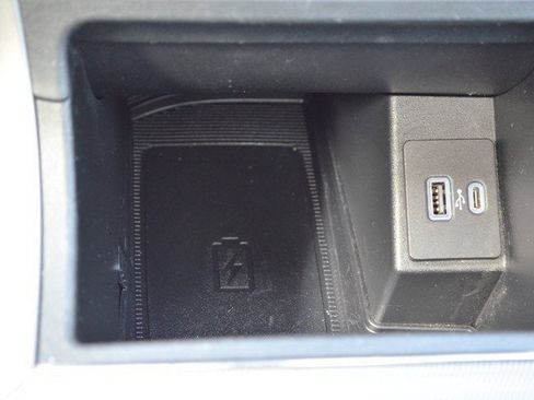 Used 2021 Ford Edge SEL w/ Convenience Package image 28