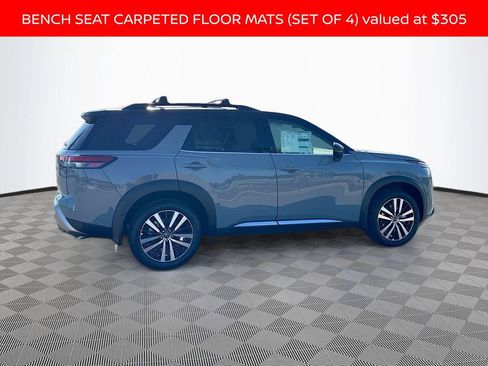 Used 2025 Nissan Pathfinder Platinum w/ Cargo Package image 5