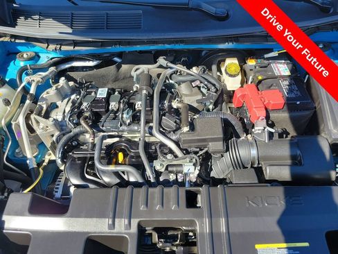 Used 2025 Nissan Kicks SR FWD image 29