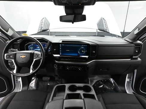 Used 2024 Chevrolet Silverado 2500 LT image 29