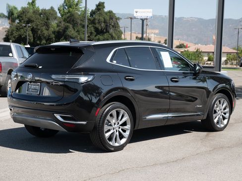 Used 2023 Buick Envision Avenir image 4