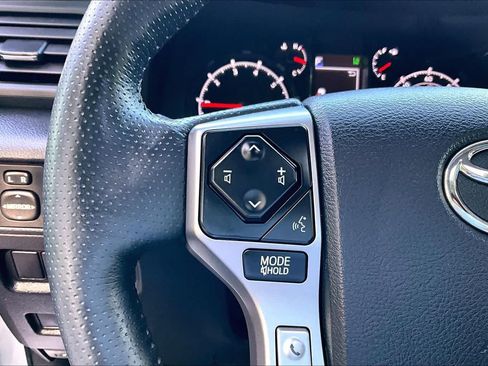 Certified 2023 Toyota 4Runner SR5 Premium w/ Moonroof Package AWD/4WD image 23