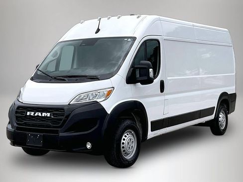 Used 2025 RAM ProMaster 2500 w/ Convenience Group FWD image 2