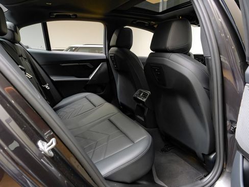 Used 2025 BMW 530i RWD image 39