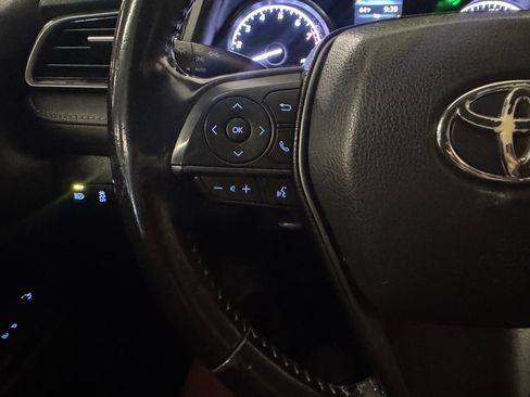 Used 2021 Toyota Camry SE image 21