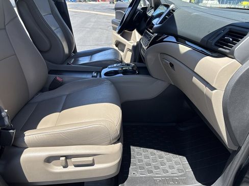 Used 2016 Honda Pilot Touring image 38