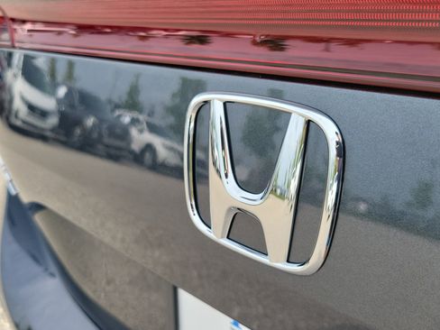 Used 2025 Honda Civic Sport image 9