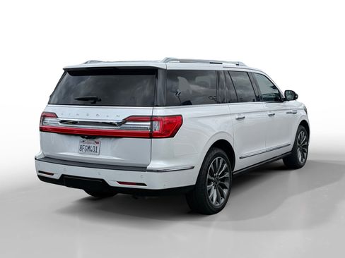 Used 2018 Lincoln Navigator L Select w/ Technology Package AWD/4WD image 5