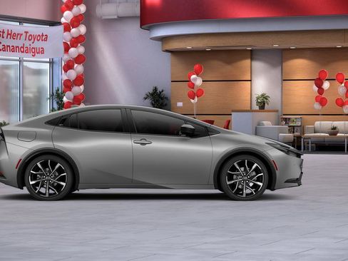 New 2026 Toyota Prius Plug-In Hybrid FWD image 12