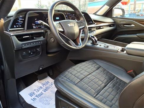 Certified 2023 Cadillac Escalade Premium Luxury Platinum image 14