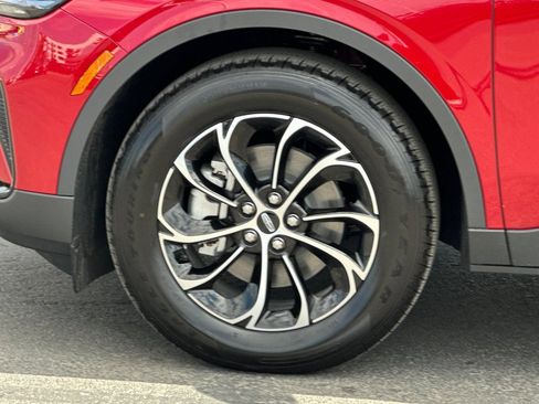 New 2026 Lincoln Nautilus Premier AWD/4WD image 25