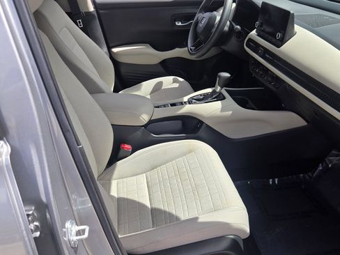 Used 2025 Honda HR-V LX image 15