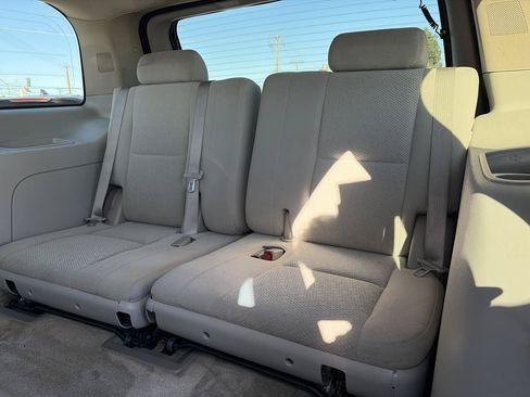 Used 2007 Chevrolet Tahoe LT AWD/4WD image 16