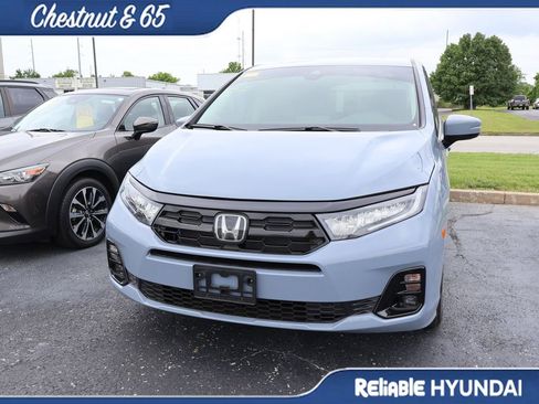 Used 2026 Honda Odyssey Elite image 9
